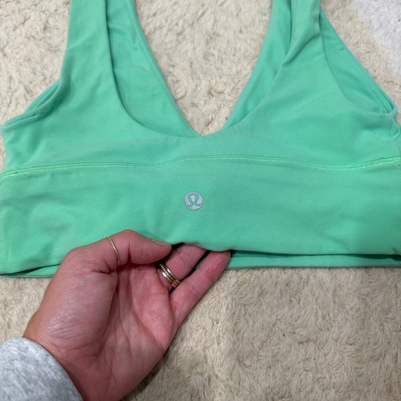 lululemon Align V-Neck Bra Light Support, A/B Cup Pistachio Green Size 6 - Picture 4 of 16